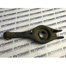 Важіль задній Hyundai i30 2007-2012 552102H100